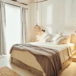 Gaia Bazaar Hotel *