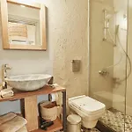 Gaia Bazaar Hotel *